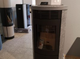 Heta Pelletofen Scan Line Green 200