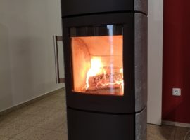 Hwam Kaminofen 4560c mit Speckteinmantel